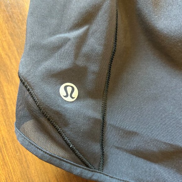 Lululemon Women's Hotty Hot High-Rise Lined Short 2.5" Black Size 6 - Picture 5 of 15